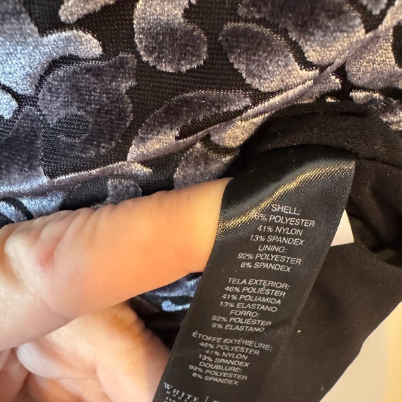 GORGEOUS White House Black Market Black/Silver Velour TOP   XXSMALL    #U - Picture 7 of 8